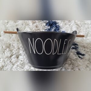 Rae Dunn "Noodle".Bowl & Chopsticks BLACK